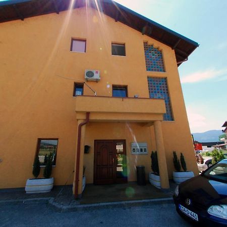 Hotel Arizona Sarajevo Lukavica Exterior photo