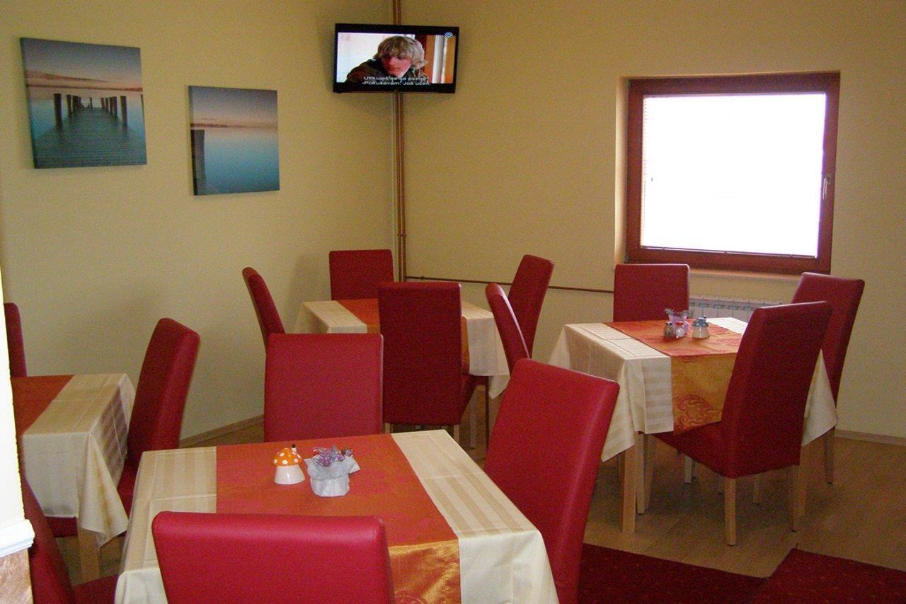 Hotel Arizona Sarajevo Lukavica Exterior photo